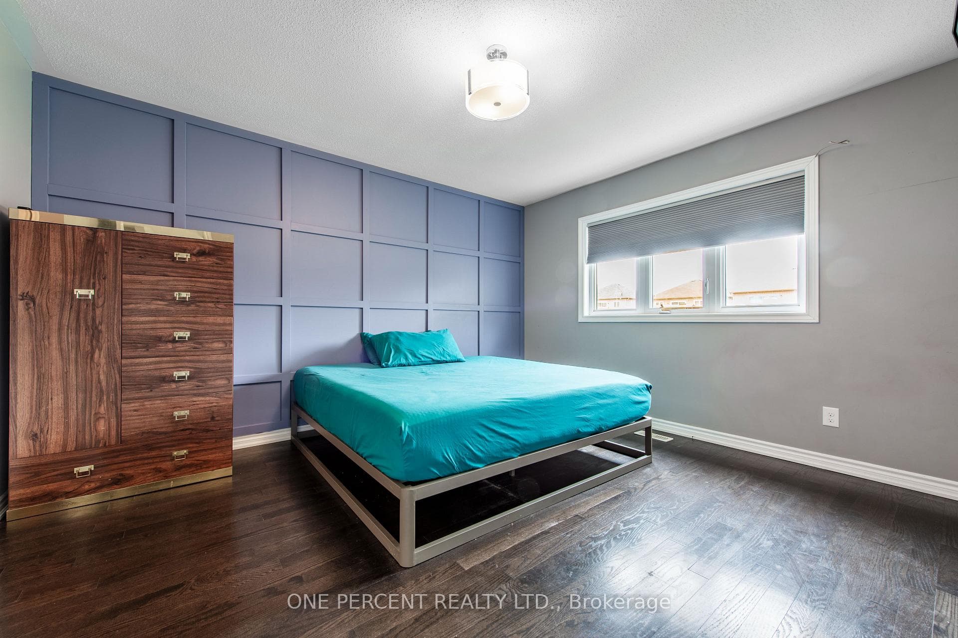 360 Armstrong Street photo 18