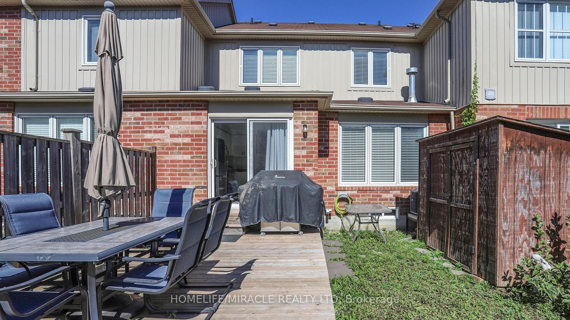 54 Dougherty Crescent photo 24