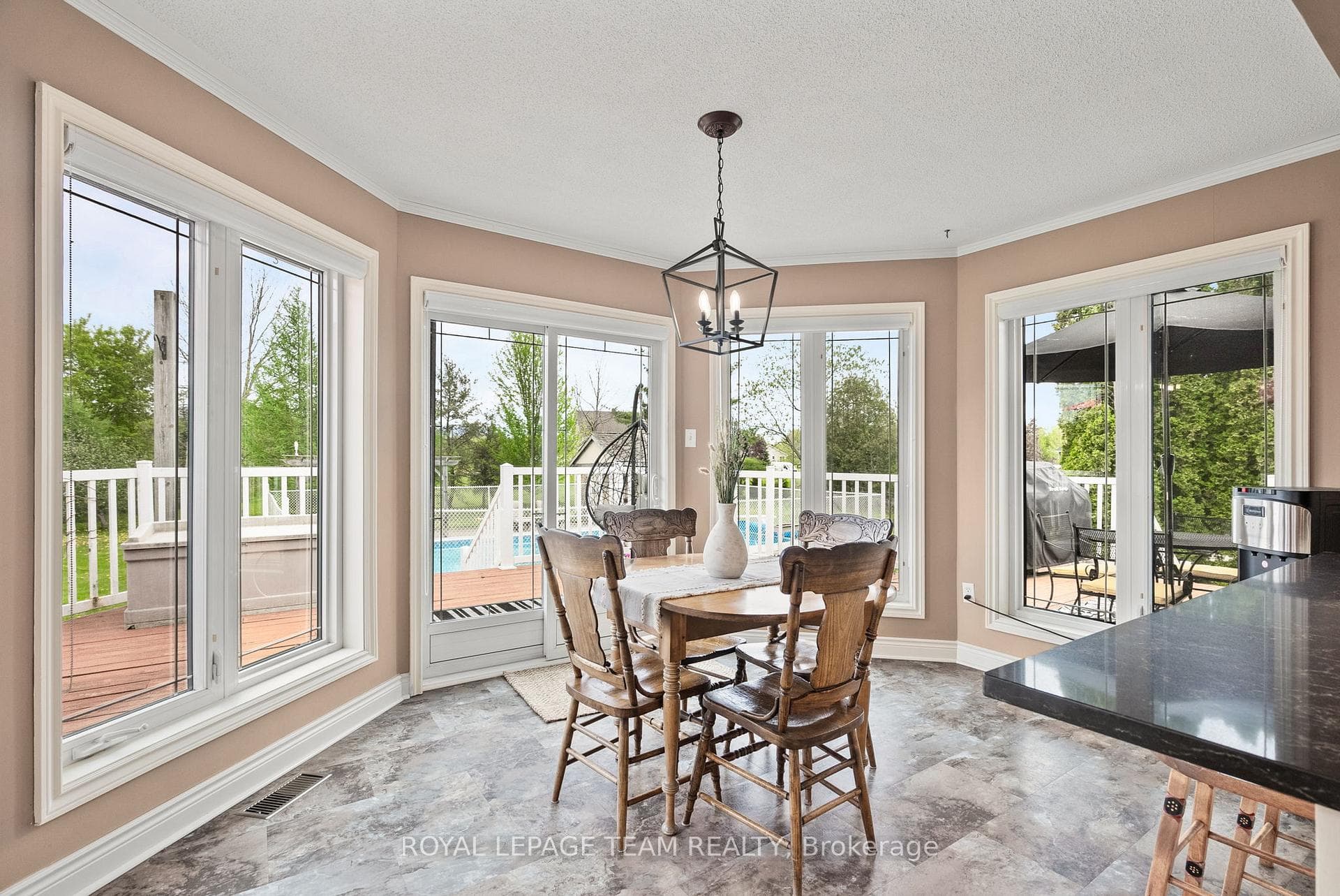 2370 River Road photo 16