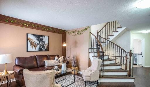1633 Sherbrook Drive photo 5