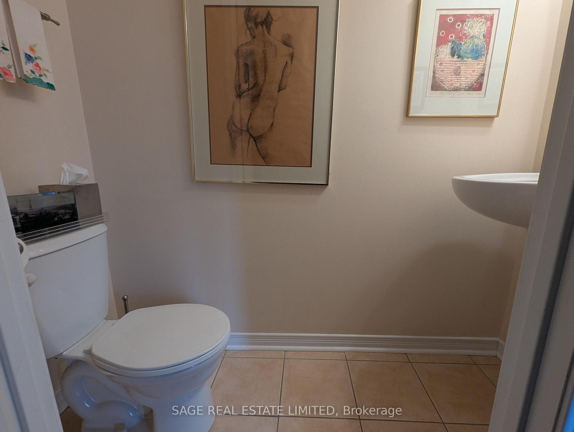 Powder Room at Foyer
