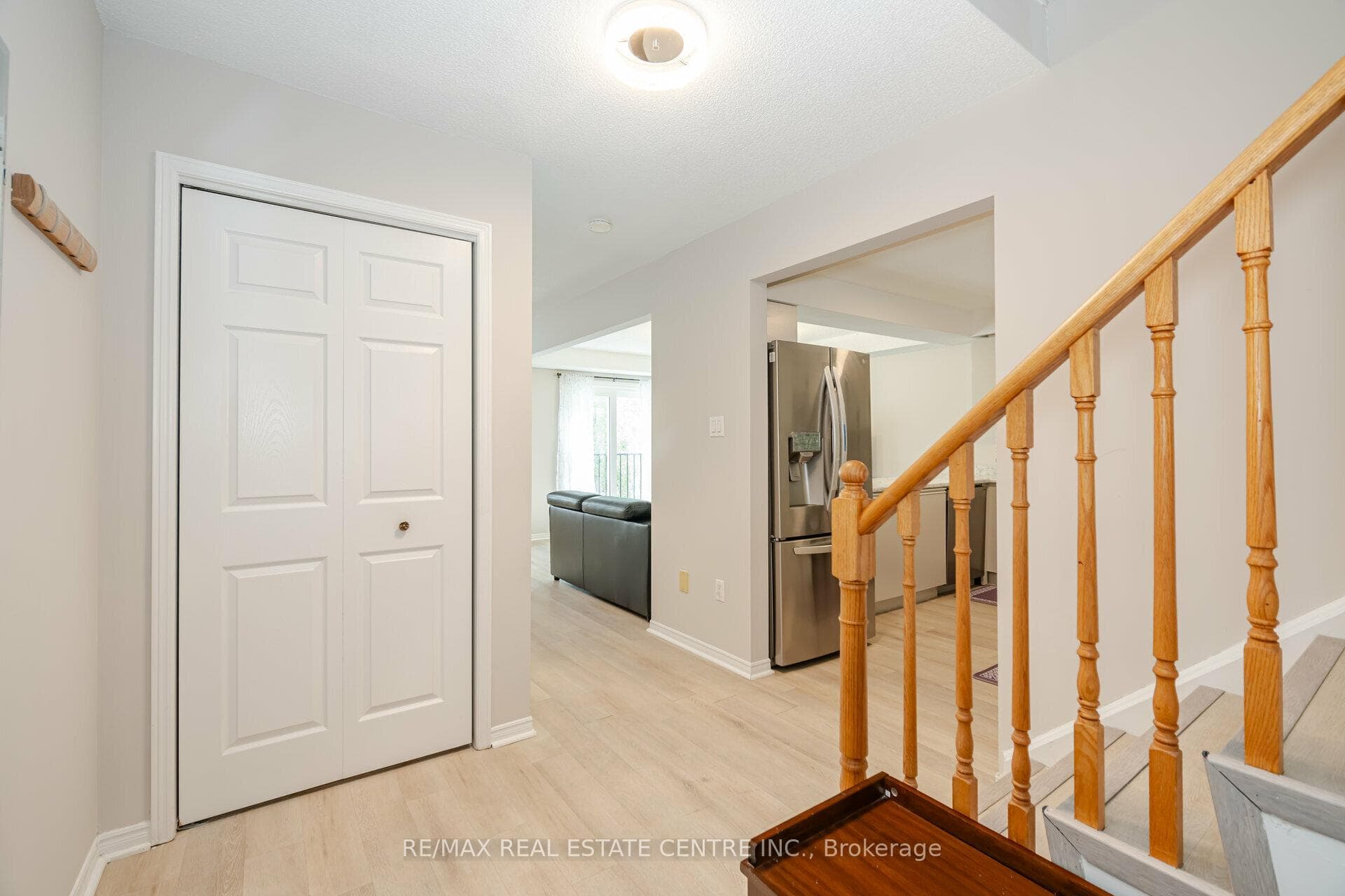 456 Janefield Avenue Unit 216 photo 5