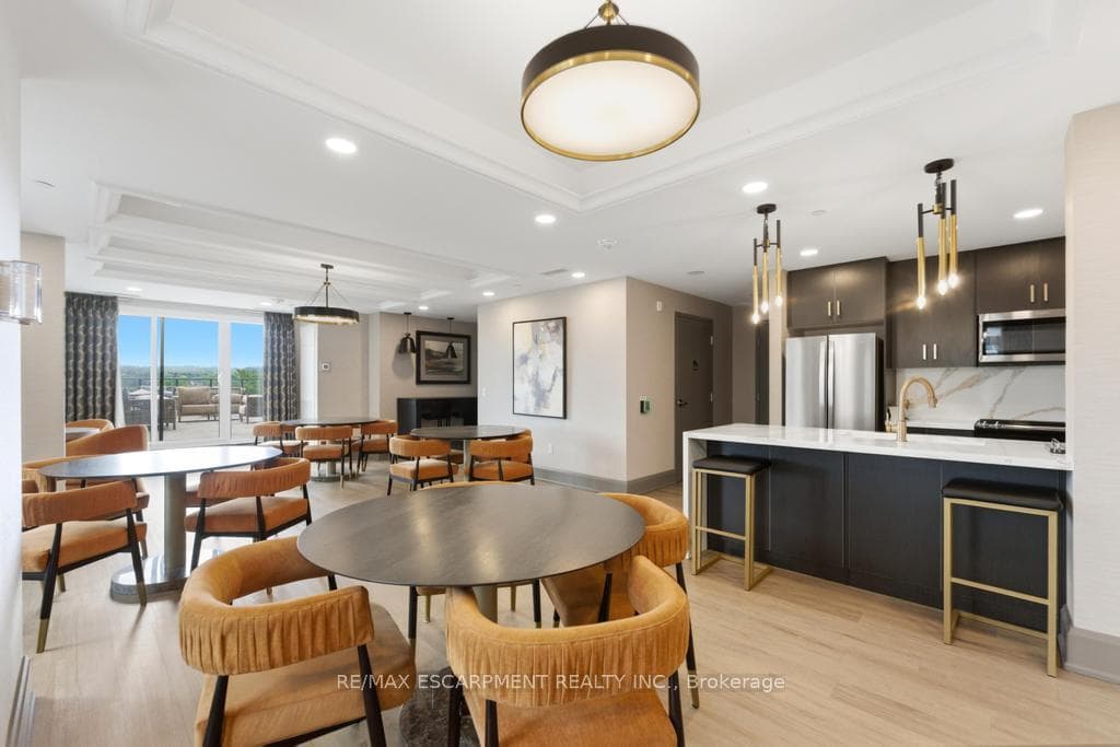 5055 Greenlane Road Unit 340 photo 19