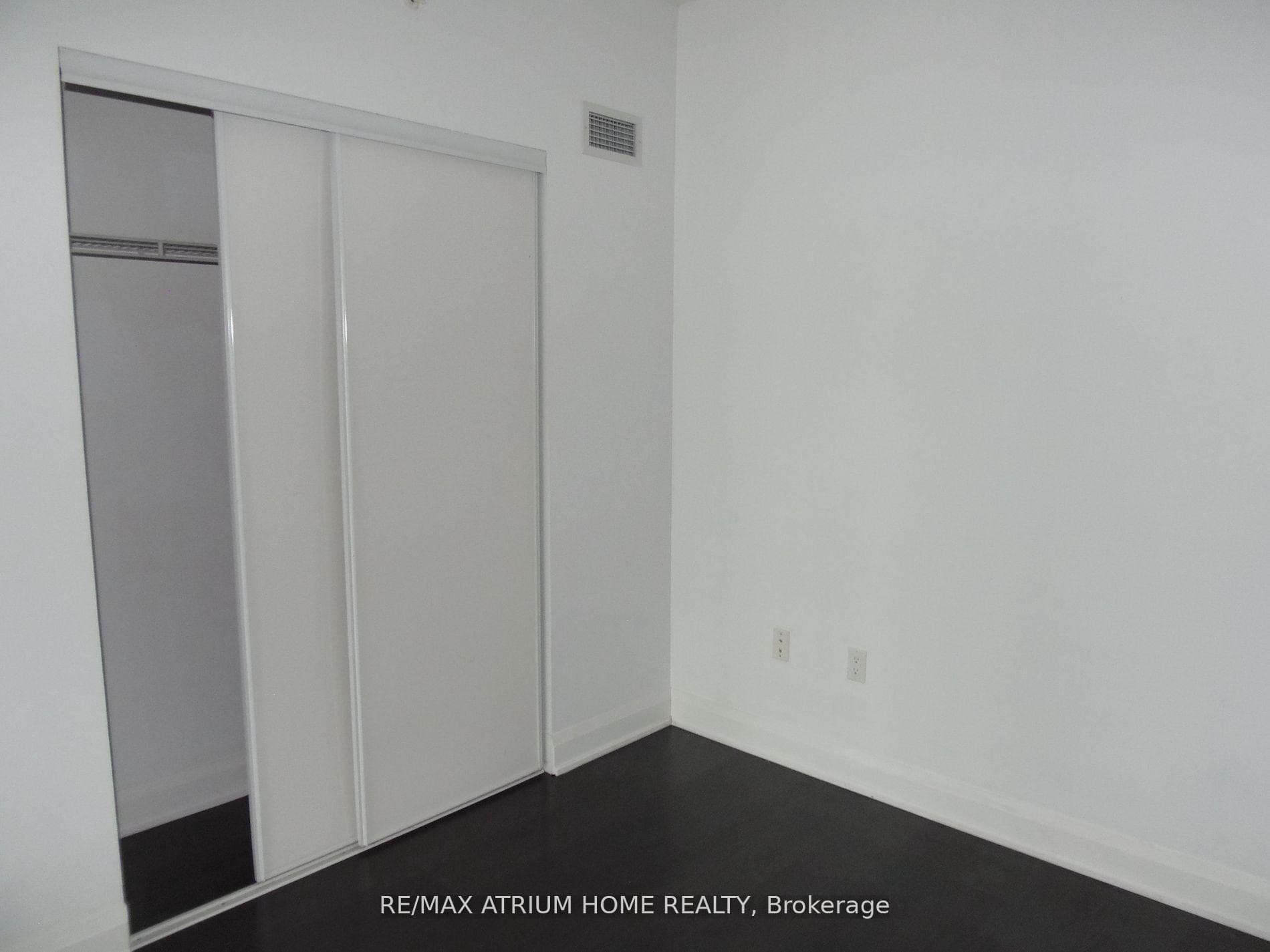160 Vanderhoof Avenue Unit 602 photo 11