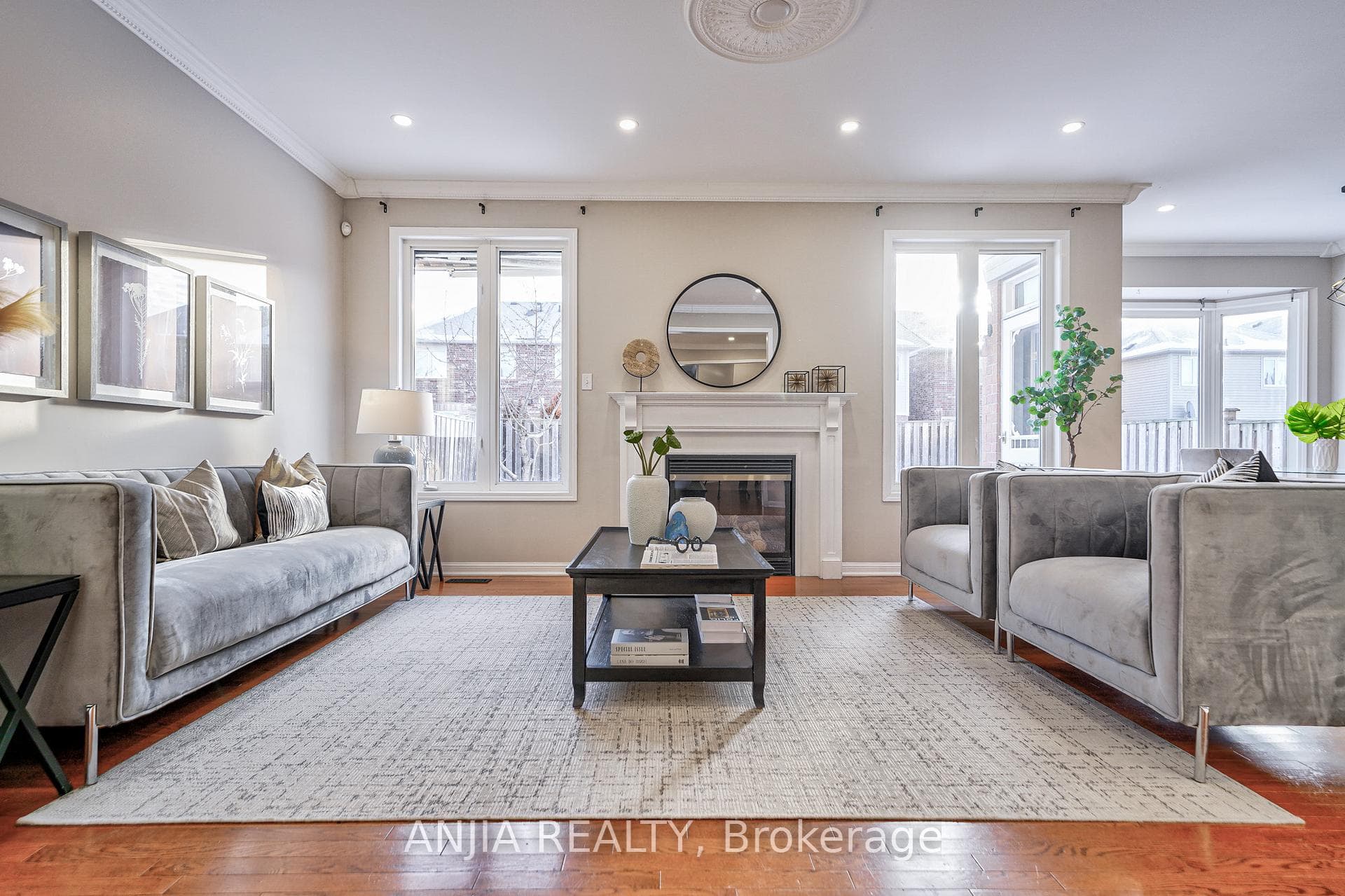 42 Ken Laushway Avenue photo 7
