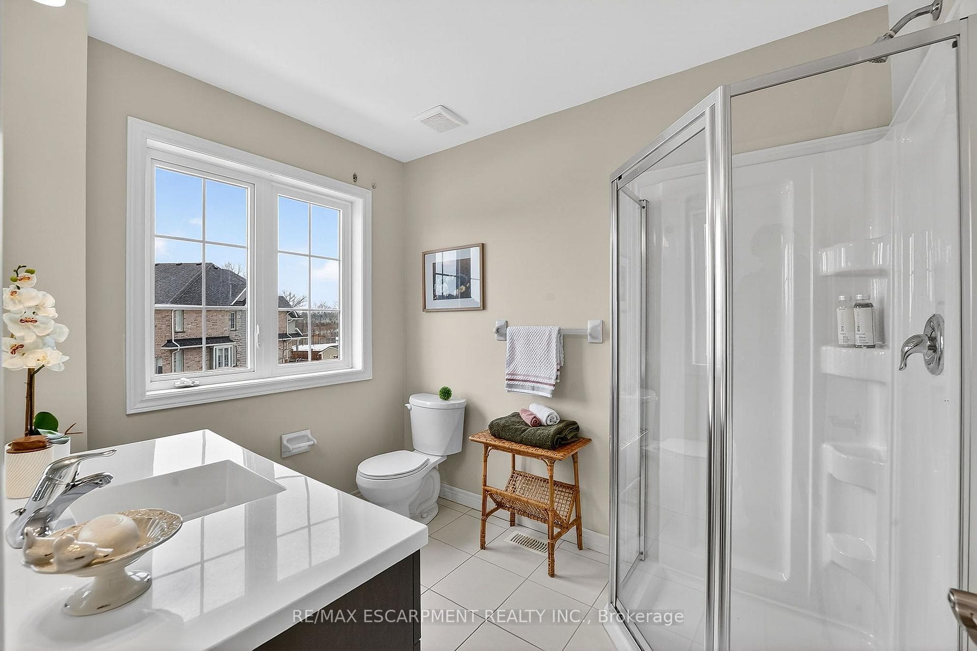 101 Dennis Drive photo 25