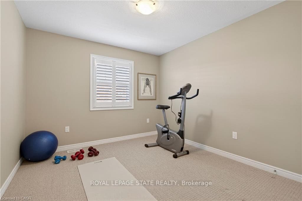 27 Black Walnut Crescent photo 37