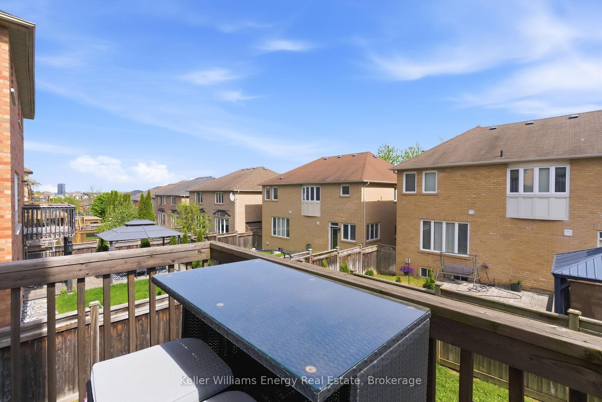 338 Dowson Loop photo 43