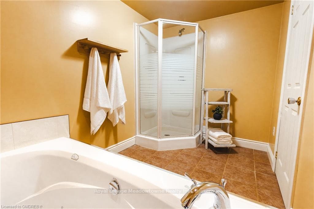 274 HESLOP Road photo 39