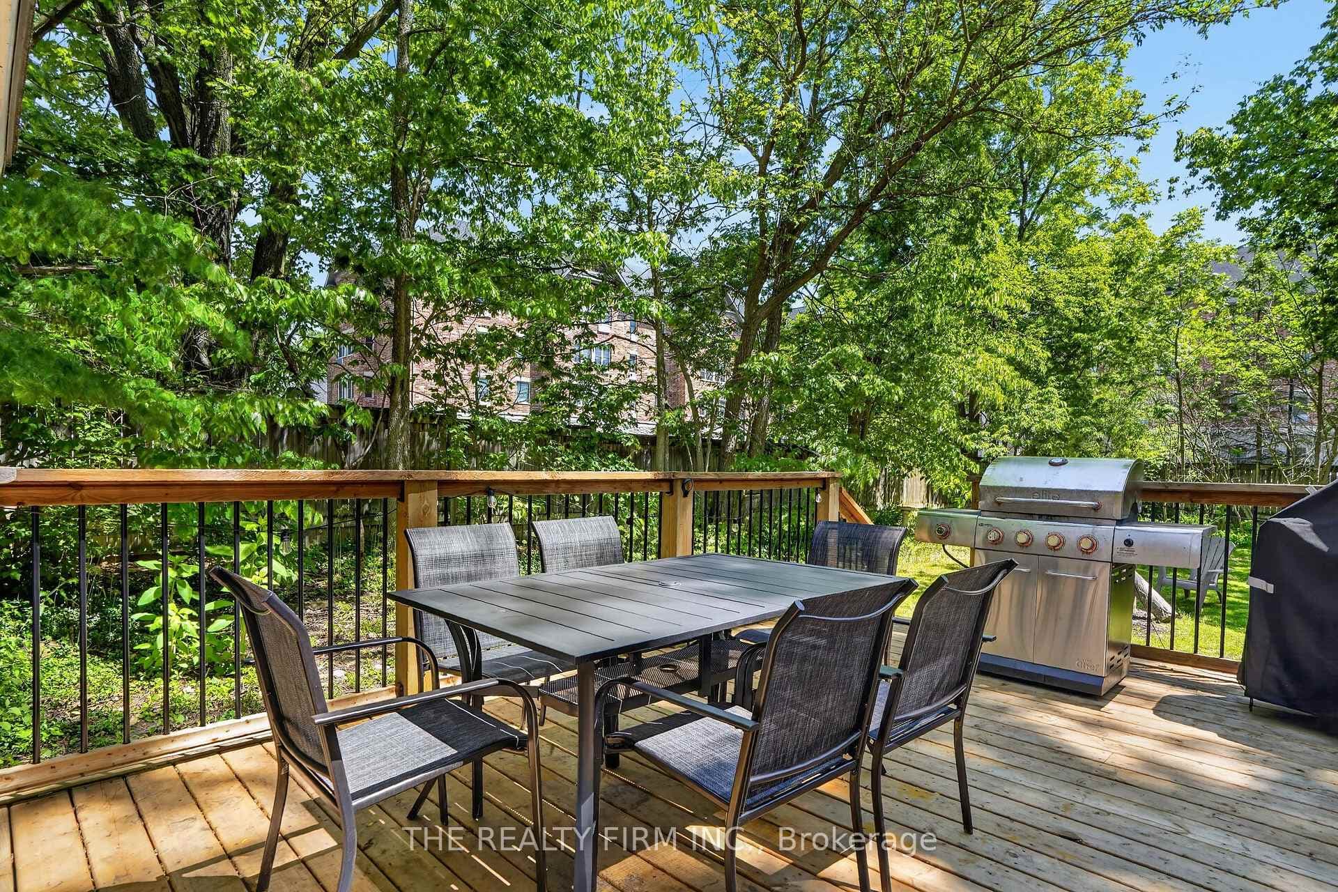 17 Woodward Avenue photo 34