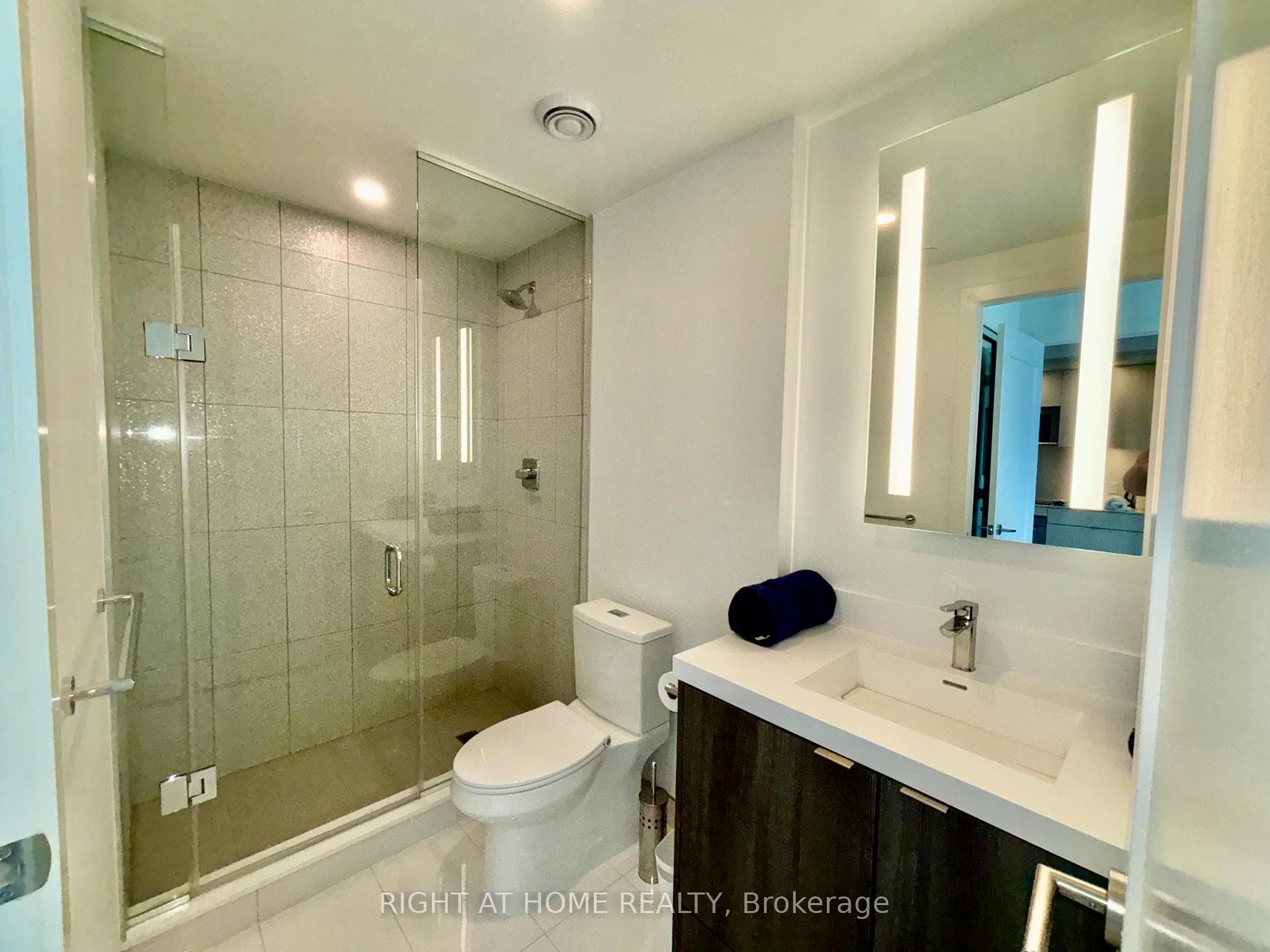 20 Inn On The Park Drive Unit 1130 photo 10