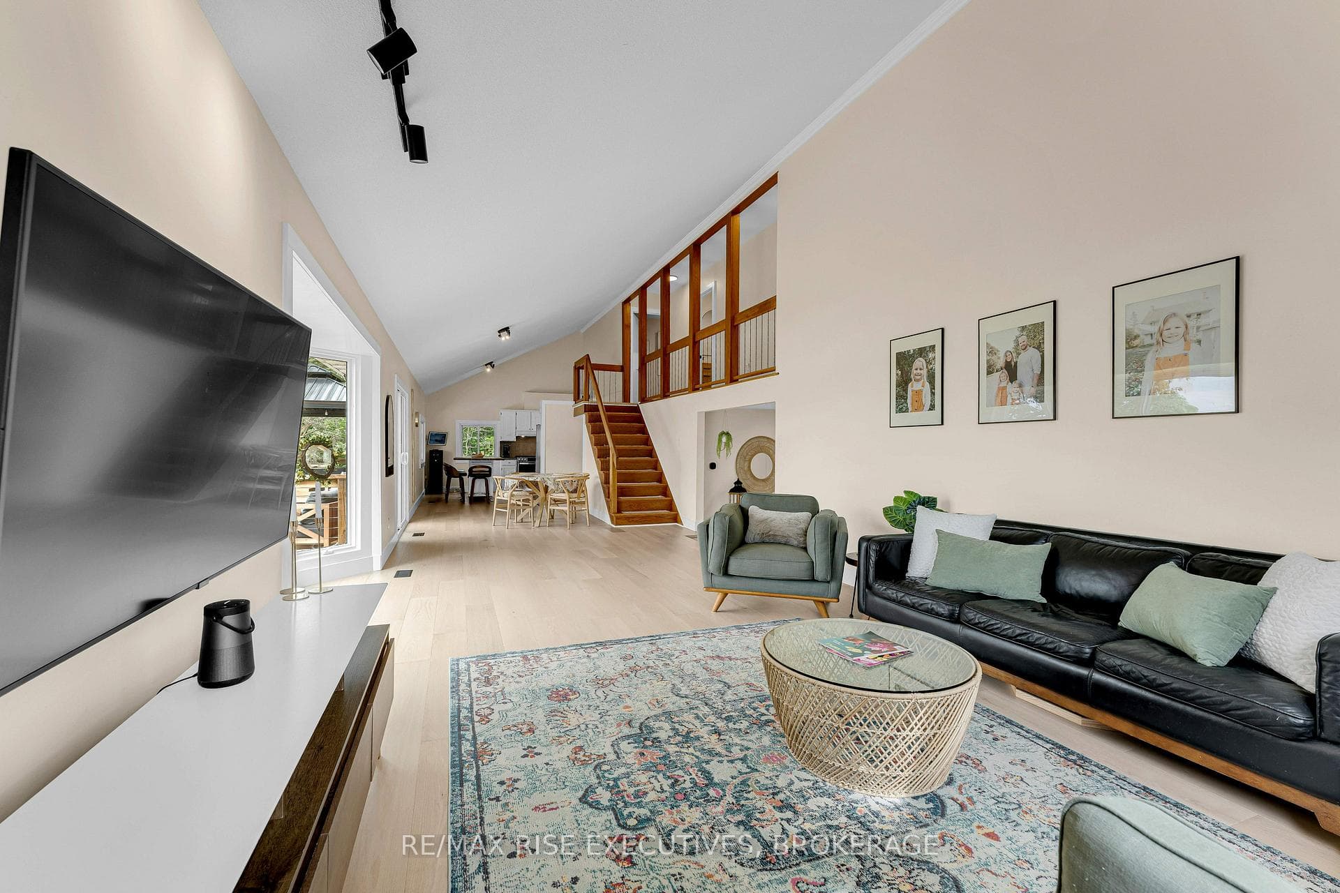 1520 Shore Road photo 14