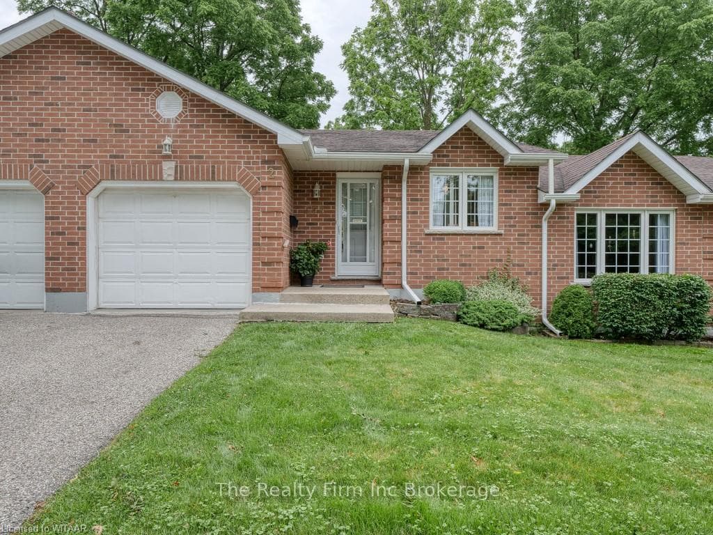 275 WONHAM Street Unit 2 photo 2