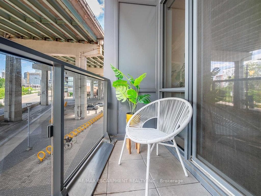 50 Bruyeres Mews Unit 216 photo 14