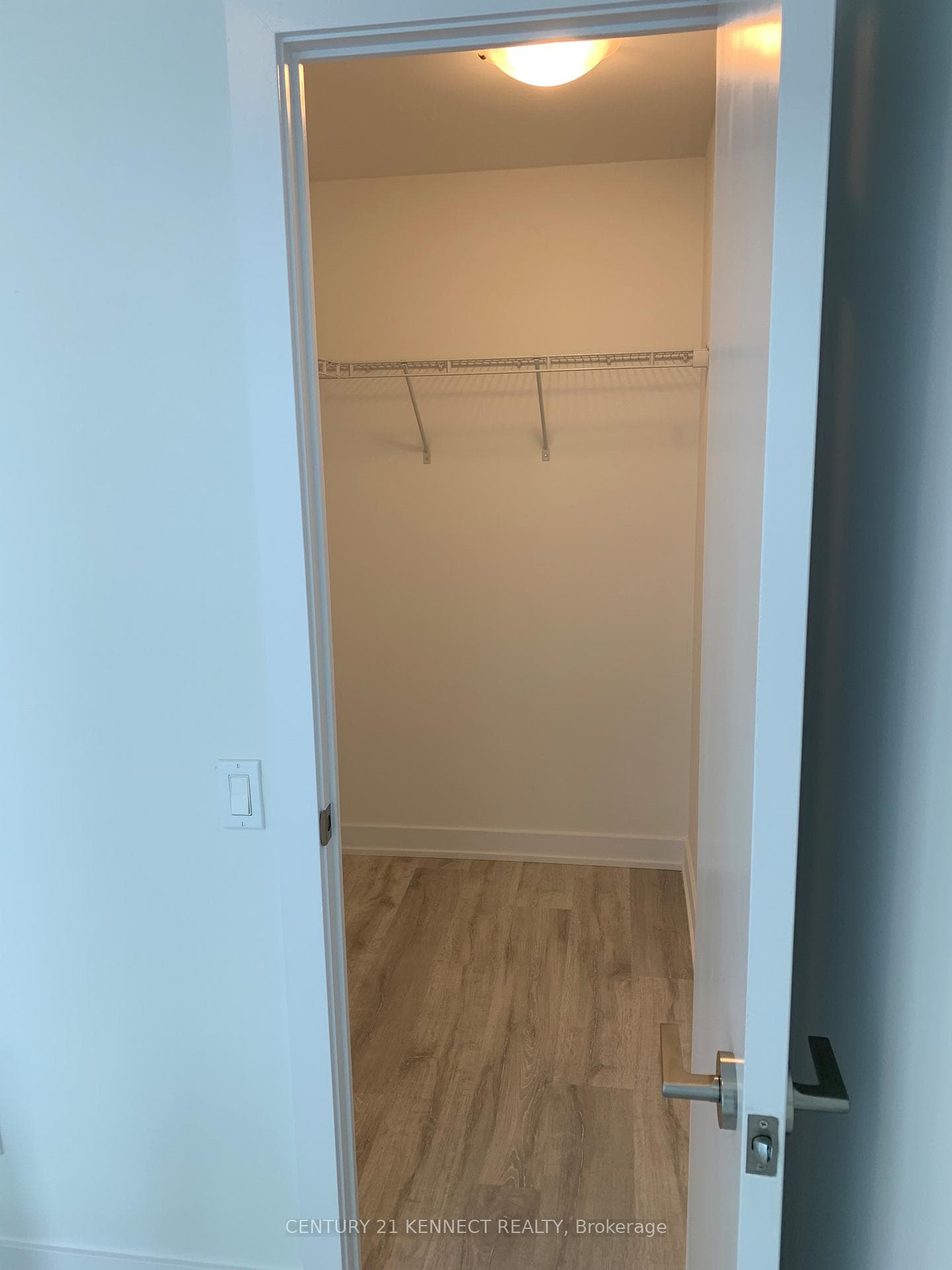 251 Manitoba Street Unit 912 photo 34
