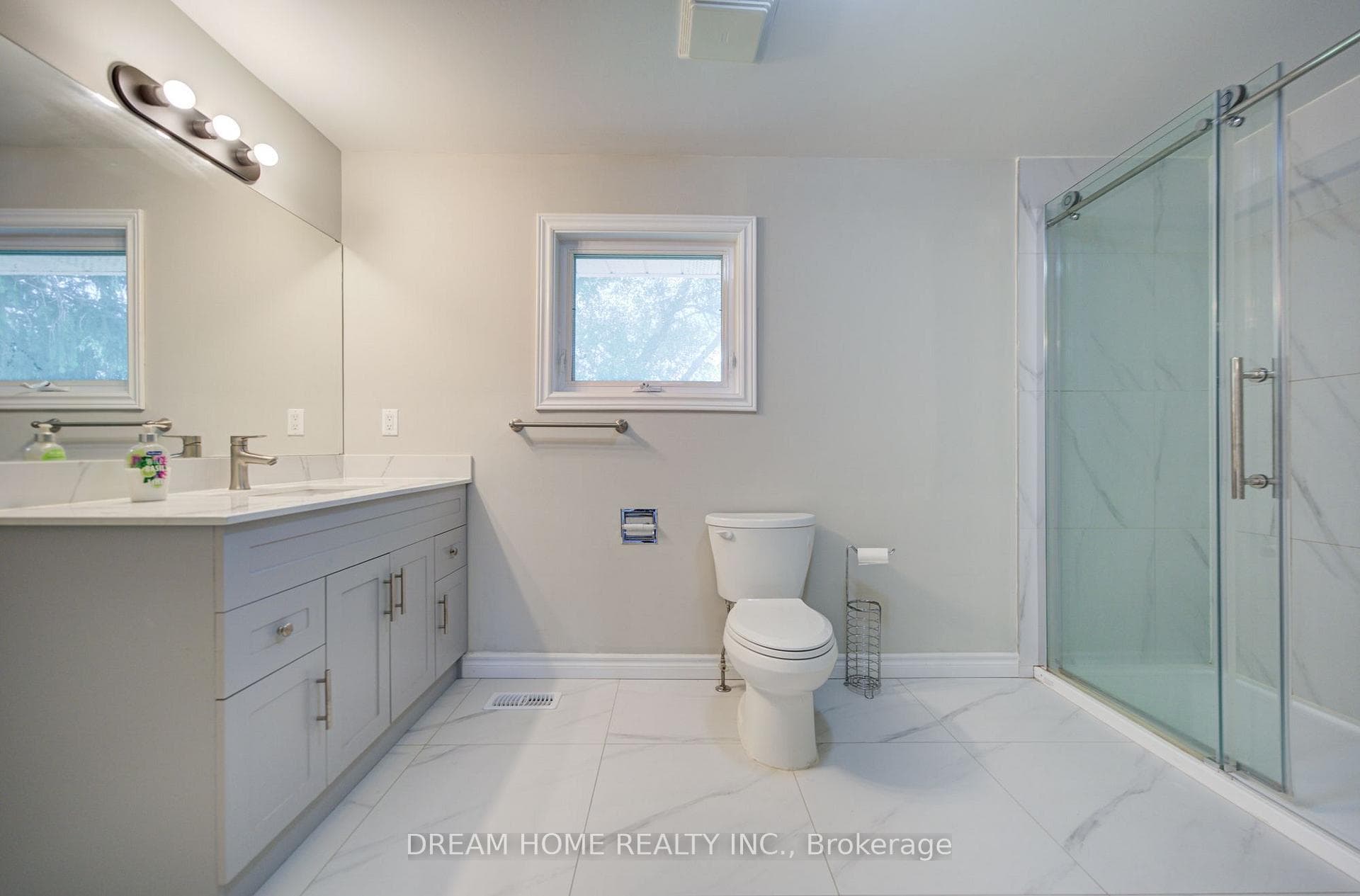 25 Yongehurst Road photo 20