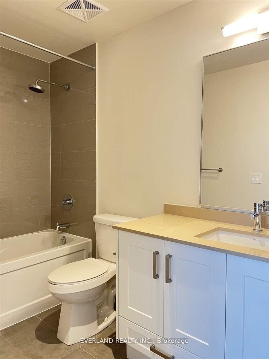 99 John Street Unit 501 photo 9