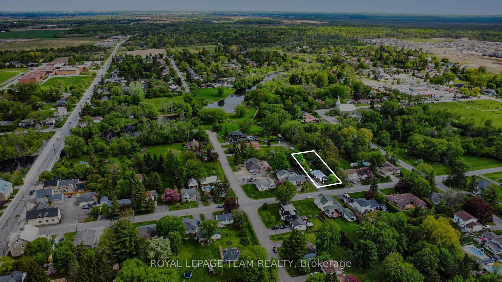 102 Strachan Street photo 45