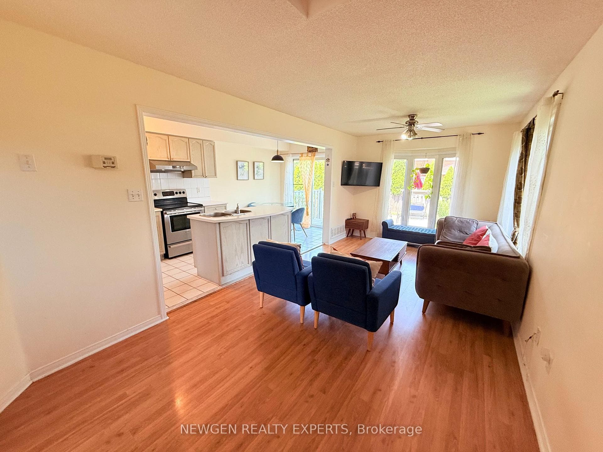 6013 Castlegrove Court Unit Upper photo 6