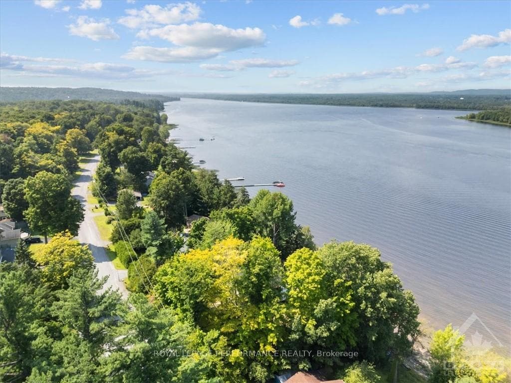 360 RIVERWOOD Drive photo 9