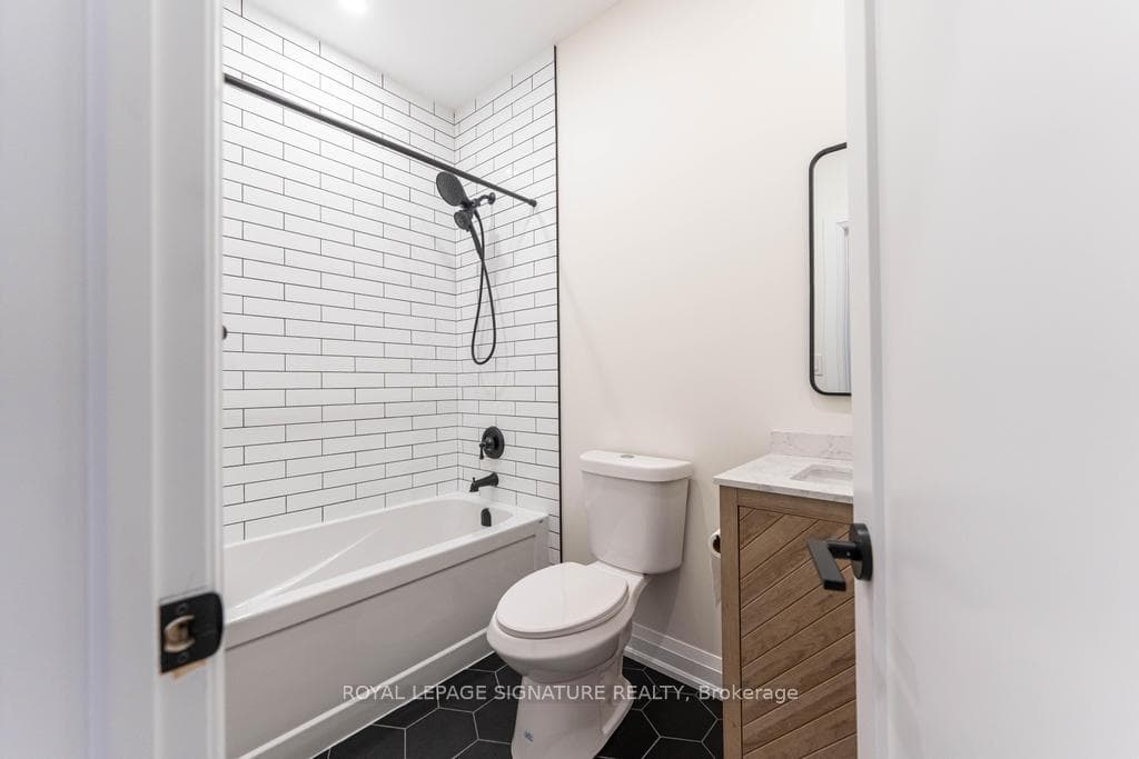 309 Cranbrook Drive Unit Grdn photo 8