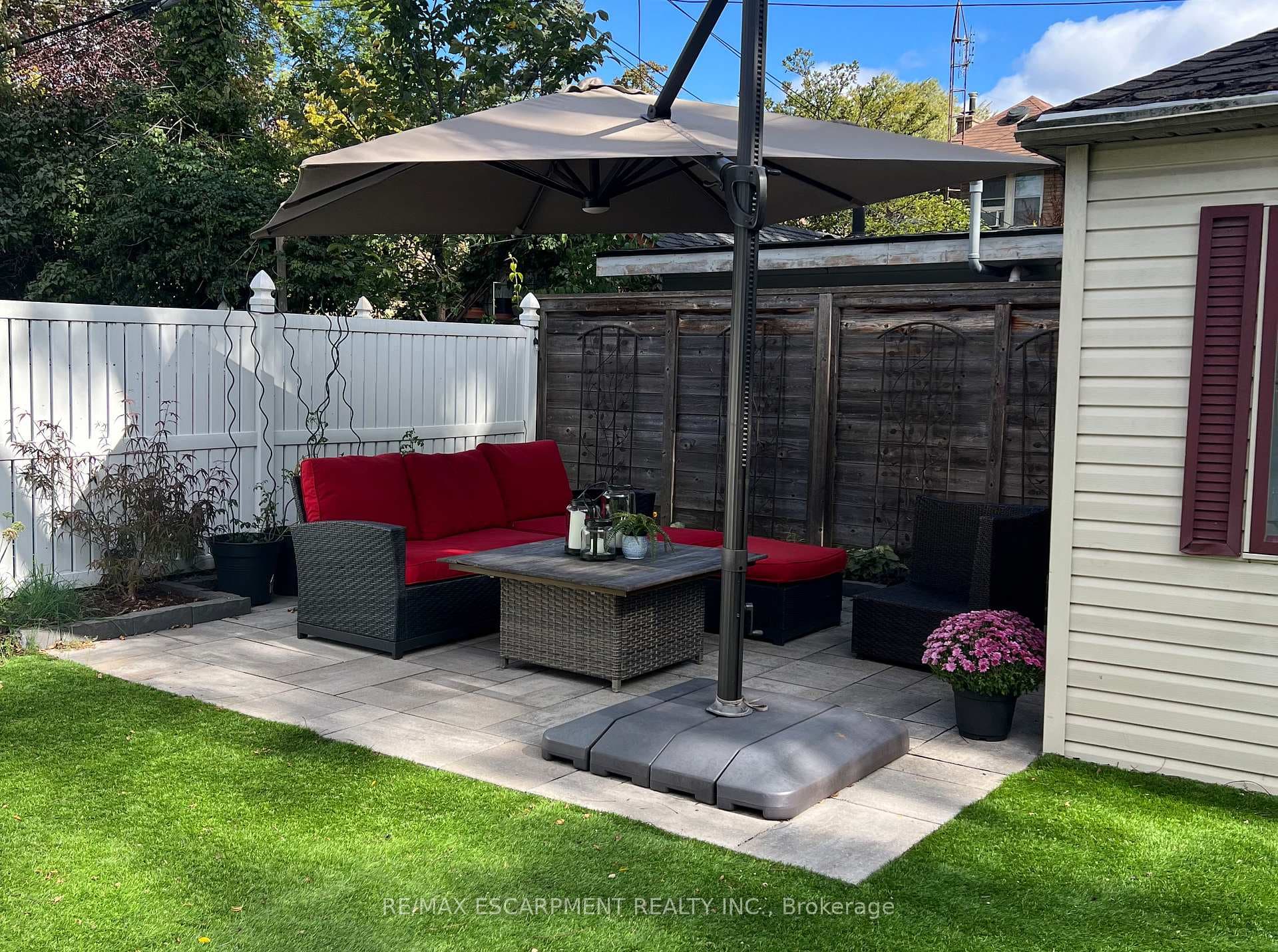 19 Jackson Avenue photo 37