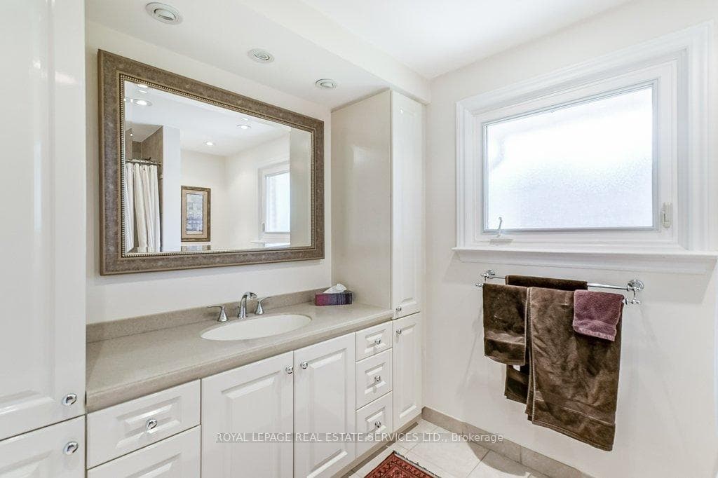 3314 Cindy Crescent photo 19