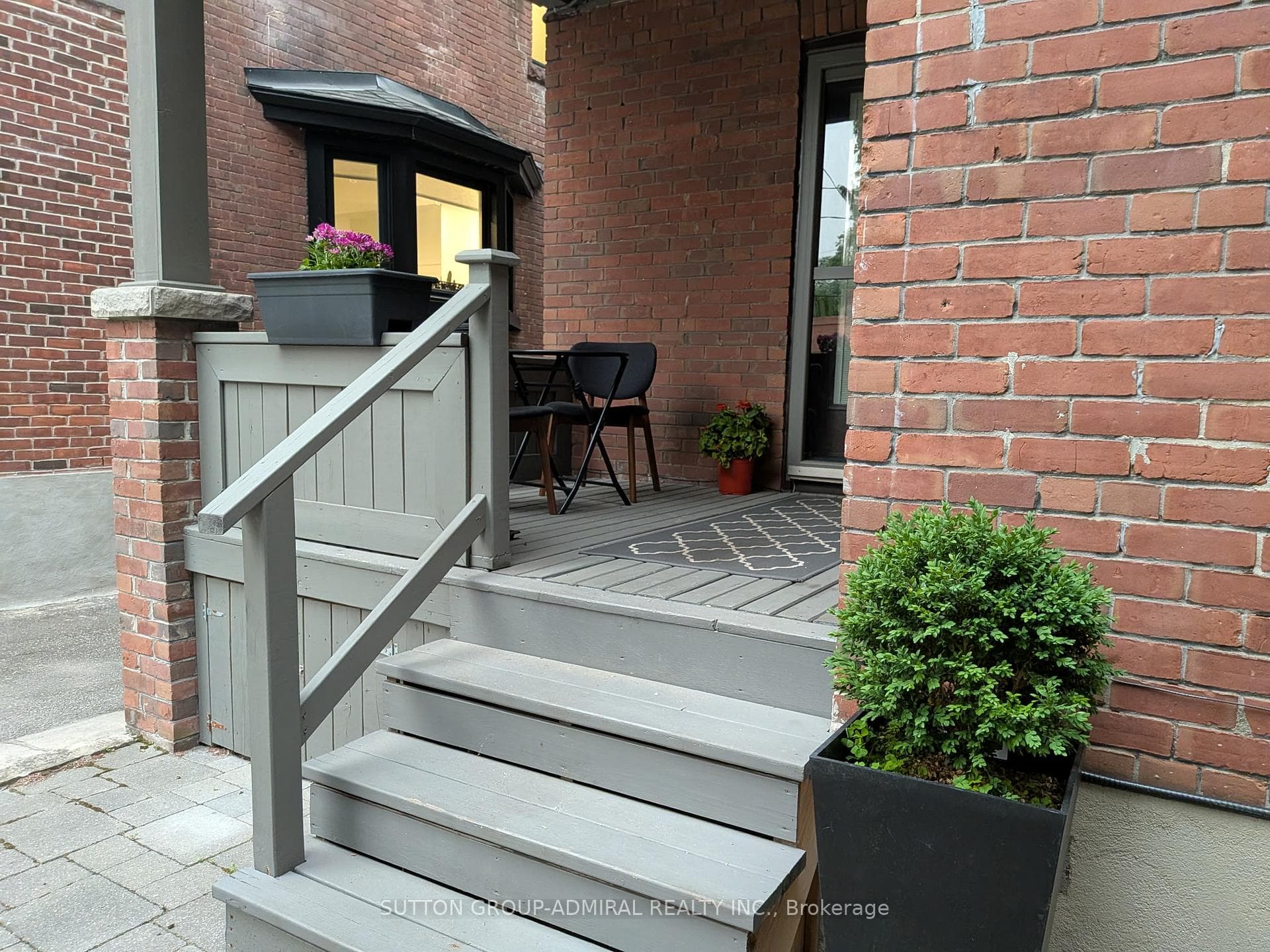 Private entrace