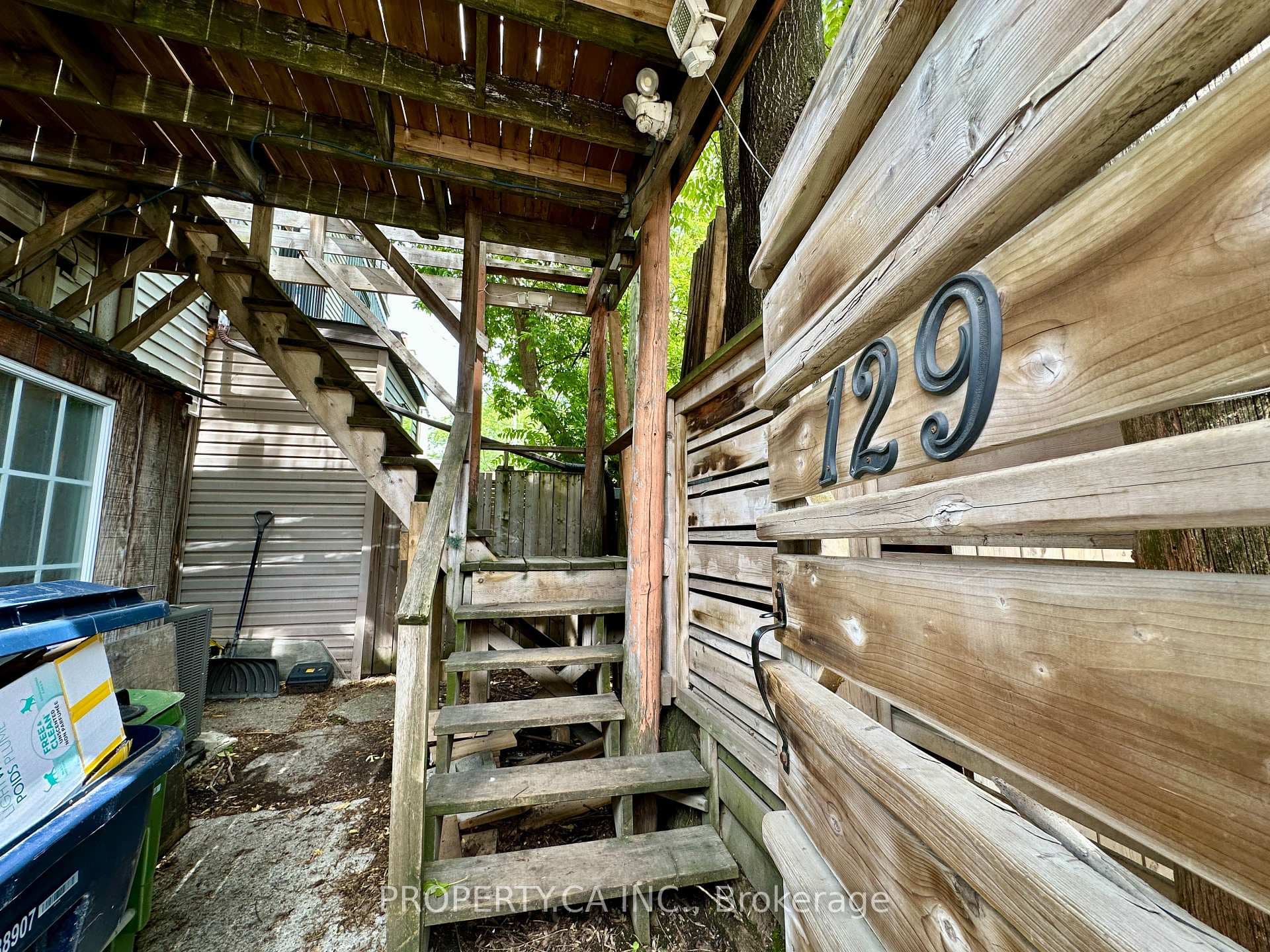 129 Munro Street Unit Upper photo 20