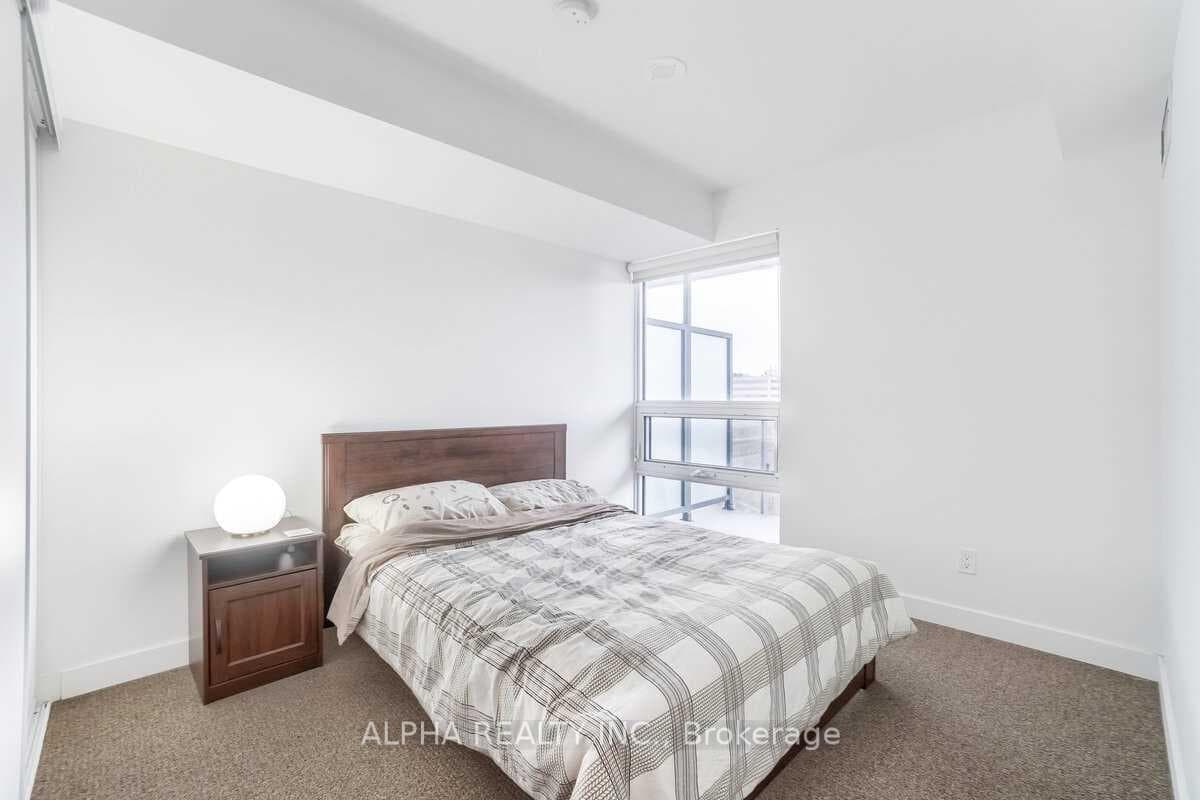 120 Varna Drive Unit 508 photo 13