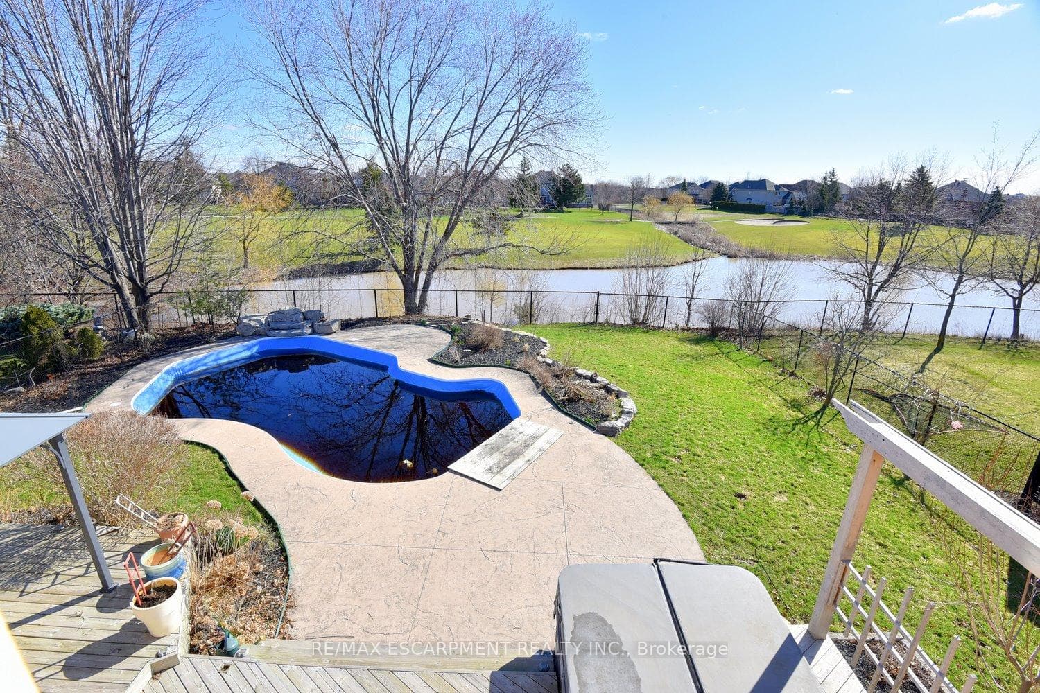 4358 Latimer Crescent photo 38