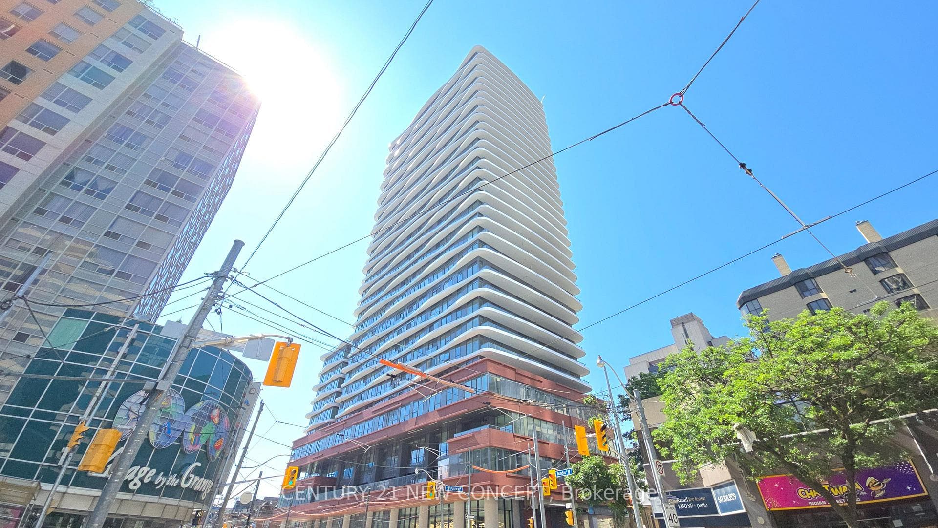 280 Dundas Street Unit 914 photo 1