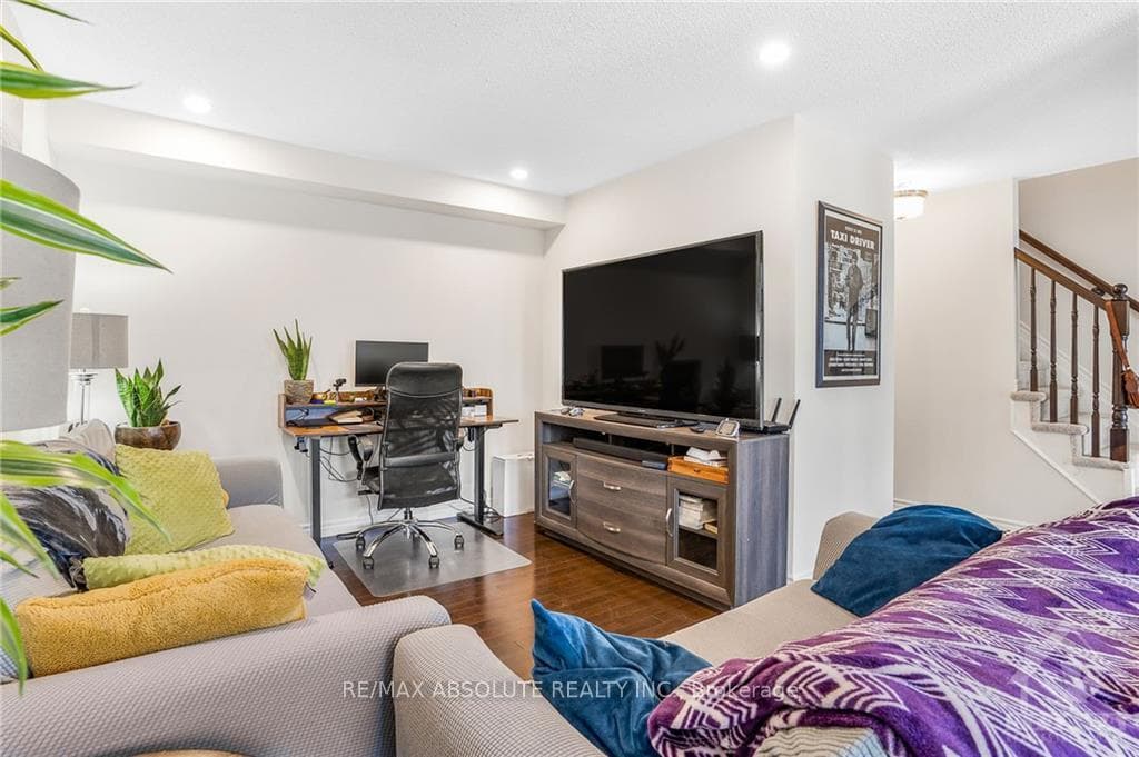 345 PUMPKINSEED Crescent photo 11