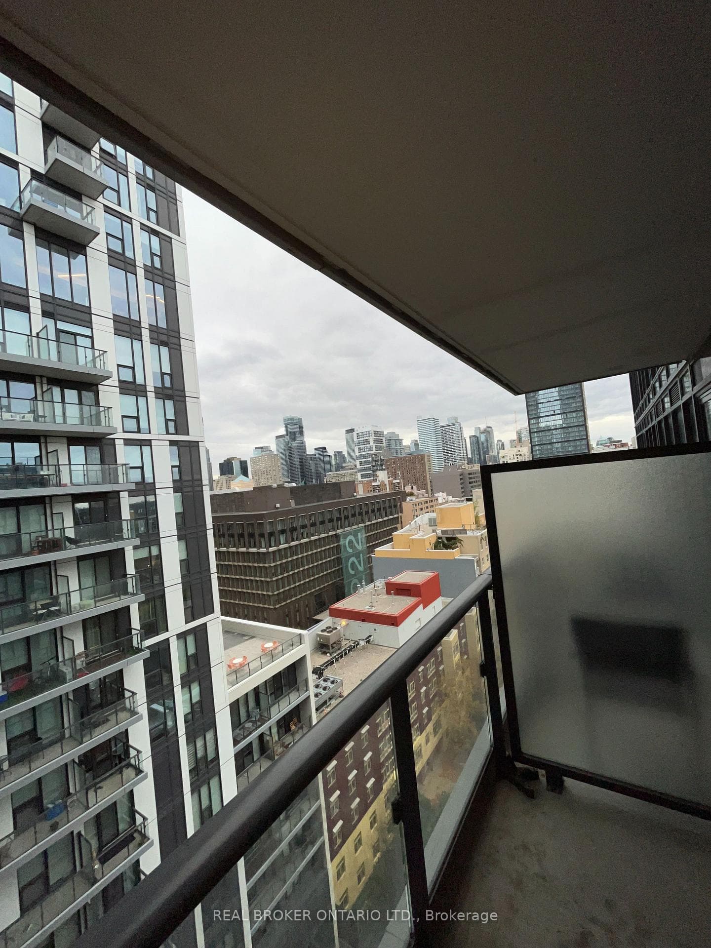 251 Jarvis Street Unit 1606 photo 12