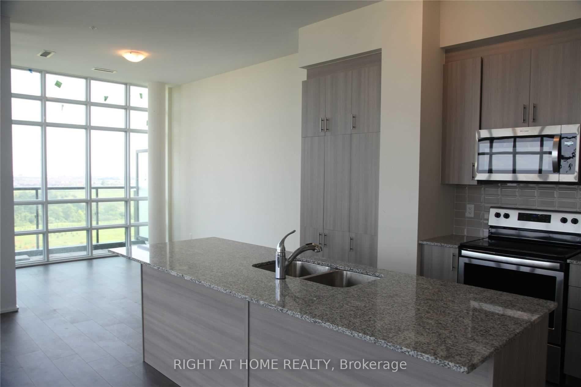 kitchen/living