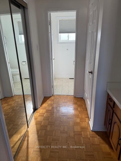 99 Clover Leaf Street photo 27