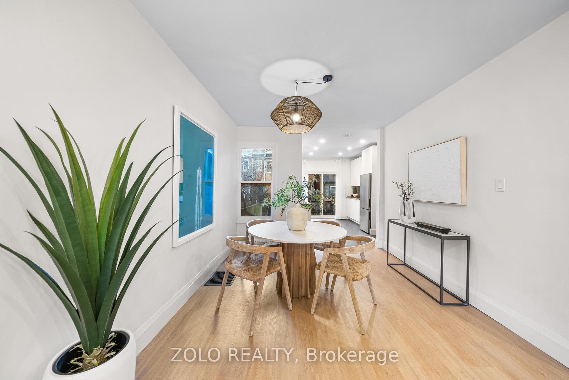 82 Bellwoods Avenue photo 9