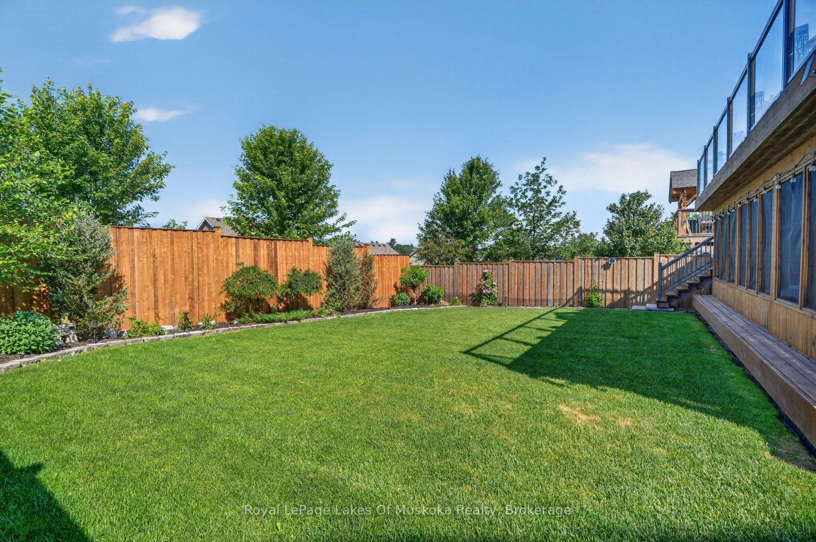 11 Braeside Crescent photo 38