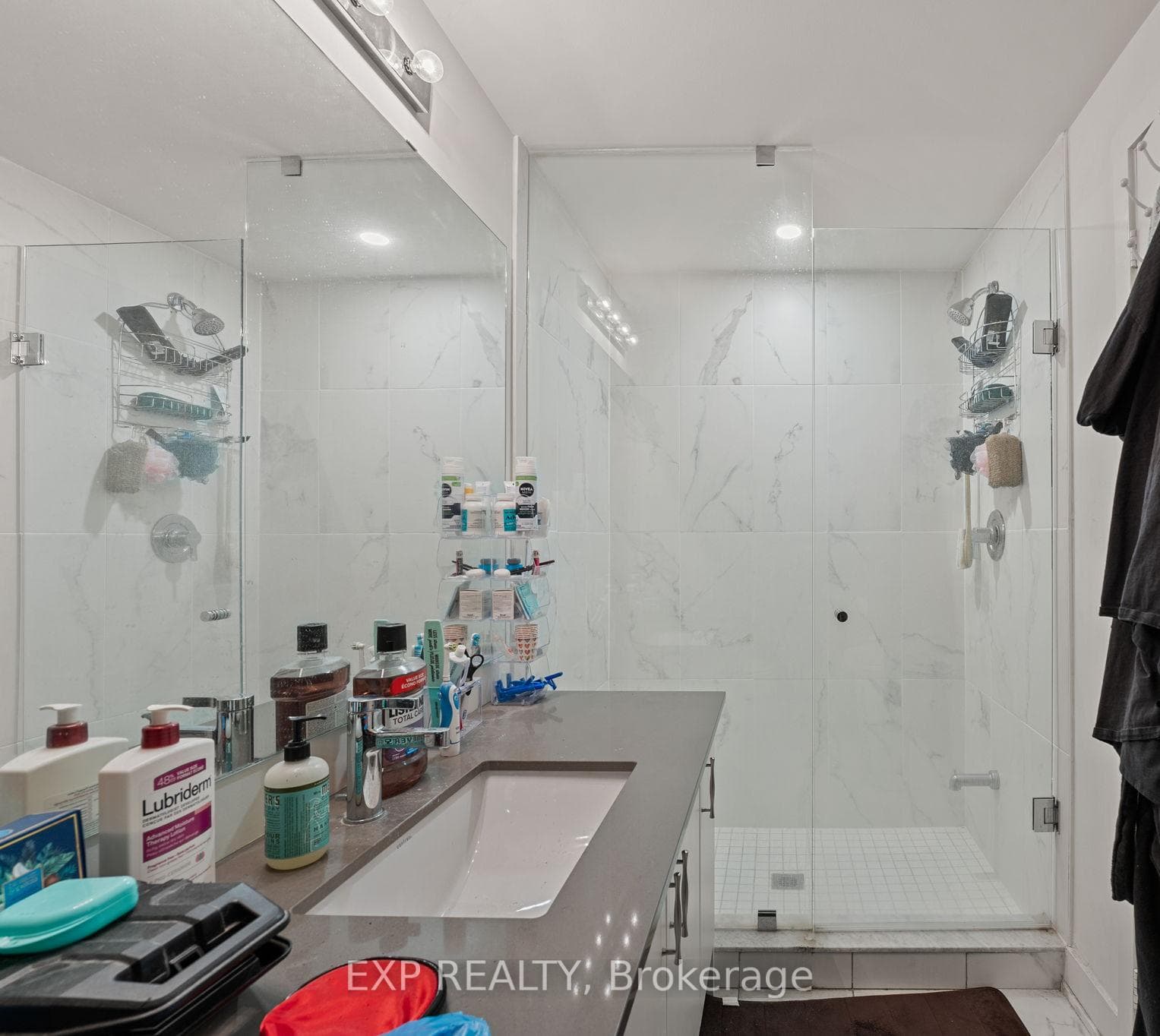110 Grew Boulevard Unit 307 photo 13