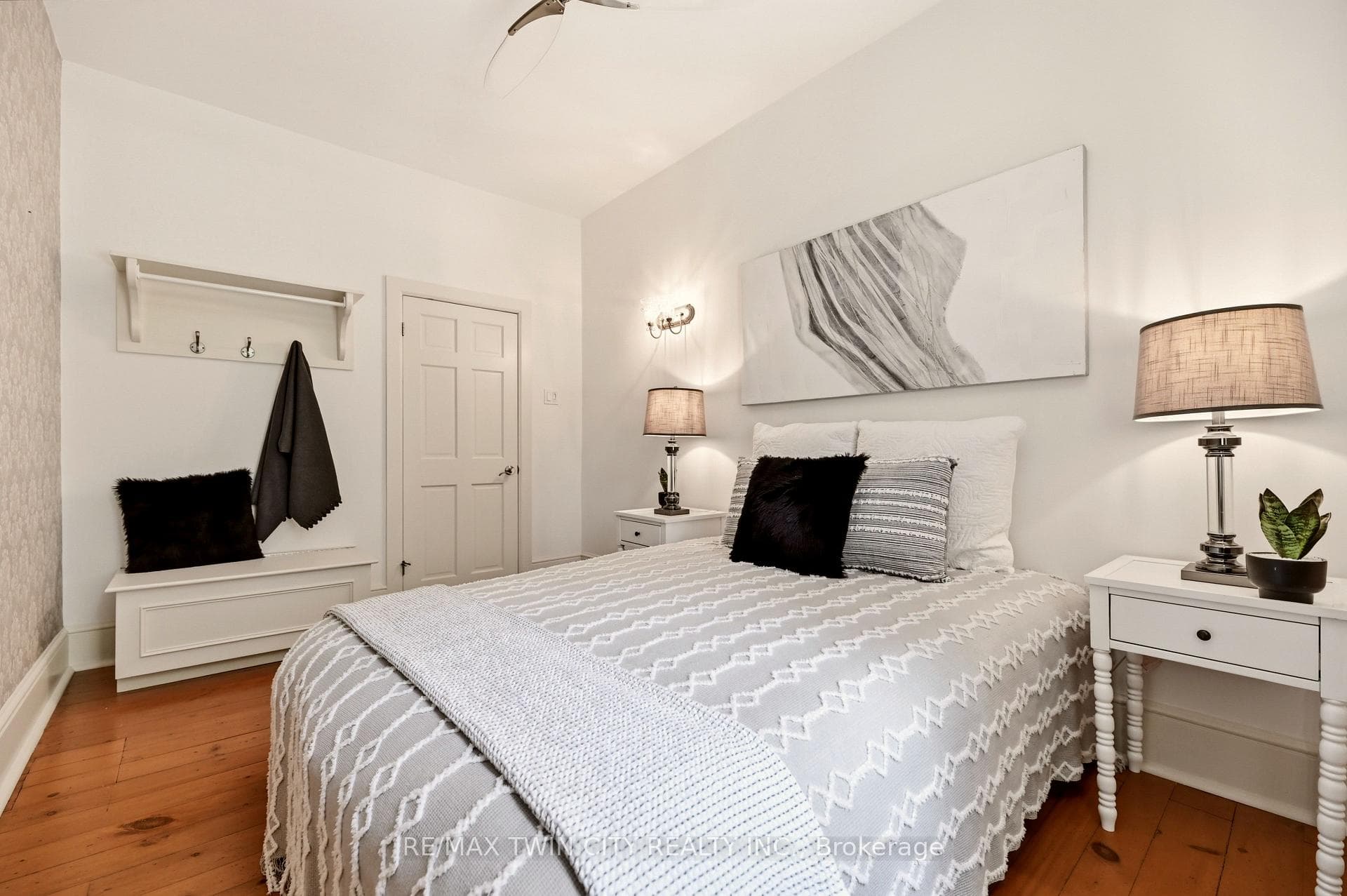 25 Dunbar Street photo 32
