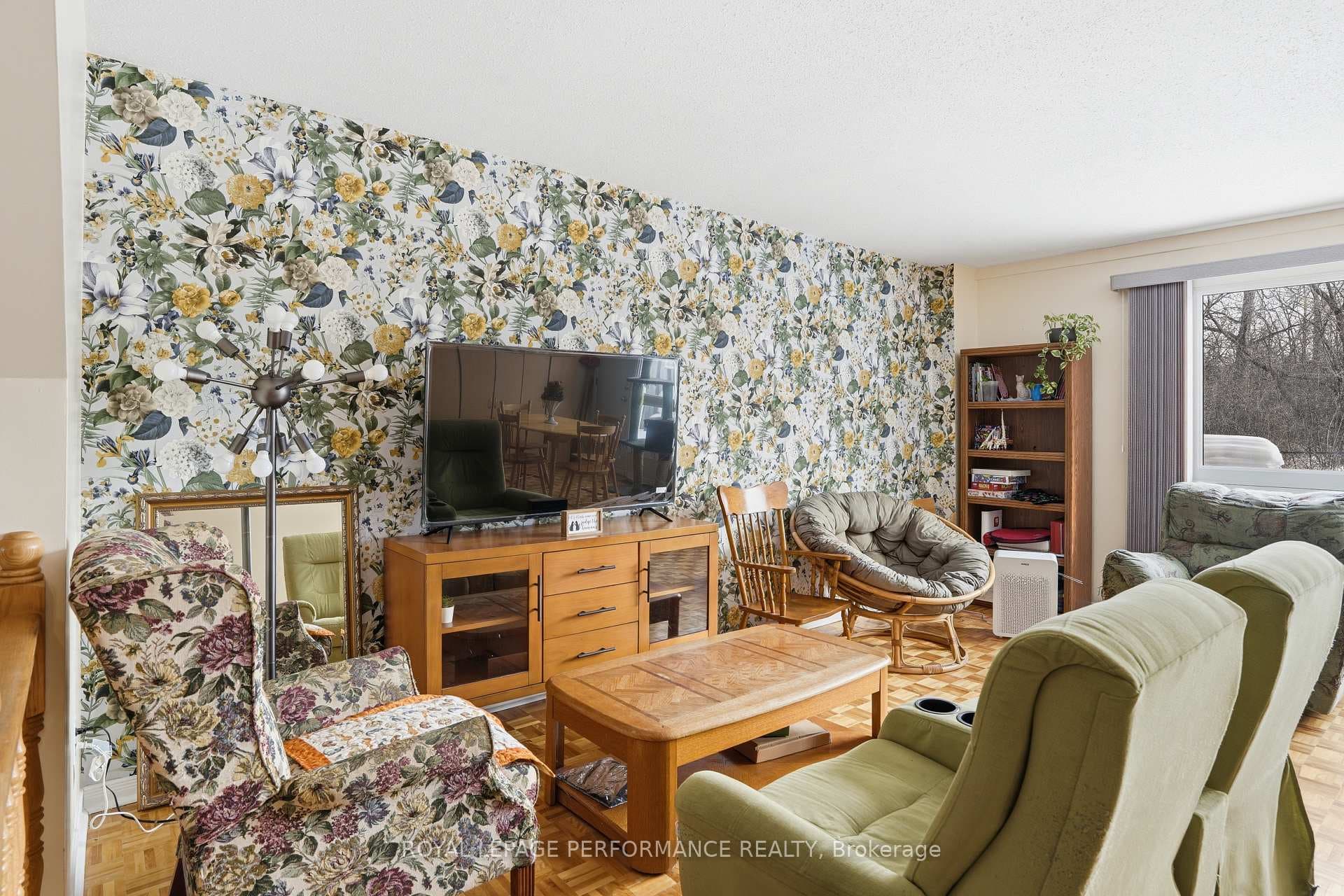 249 Romulus Private Unit 94 photo 4
