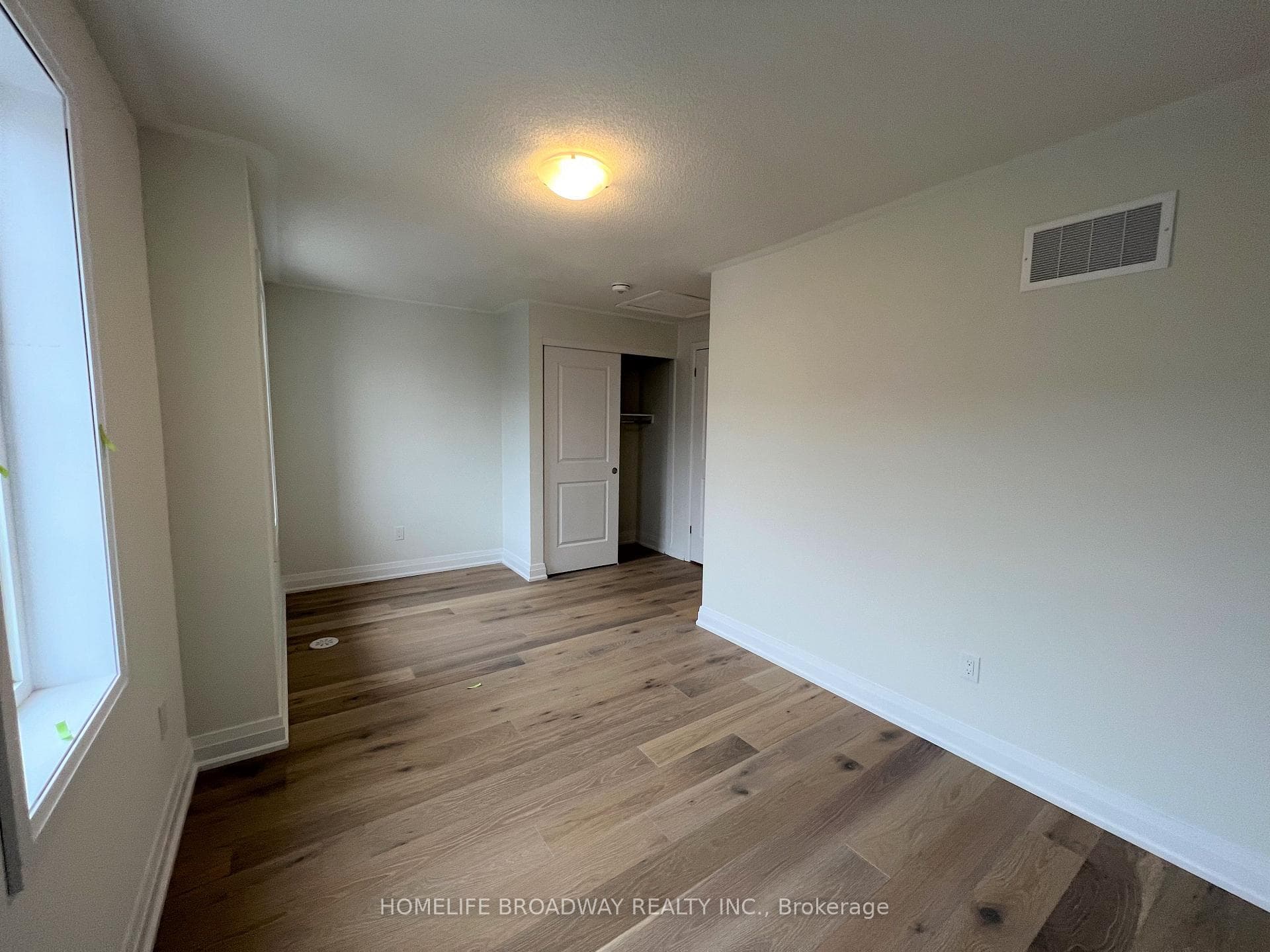 22 Maybank Lane photo 11
