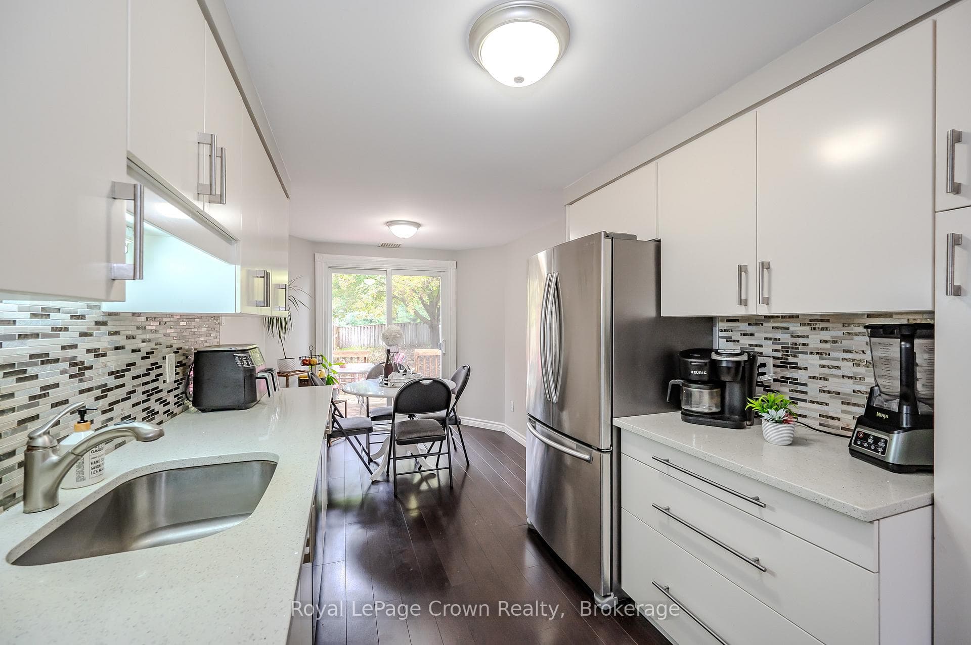 395 Downsview Place photo 15