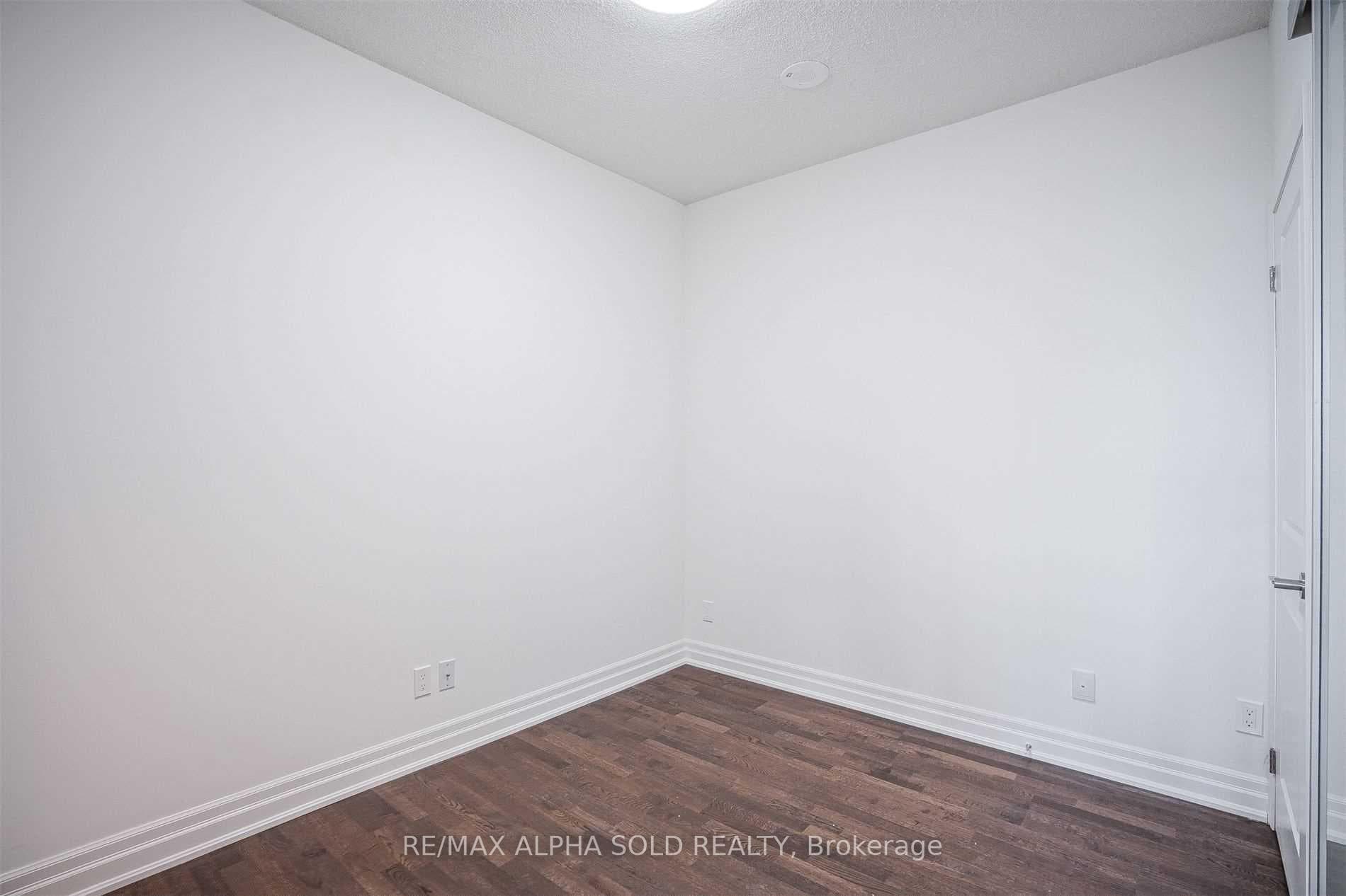 10 Rouge Valley Drive Unit 1302 photo 16