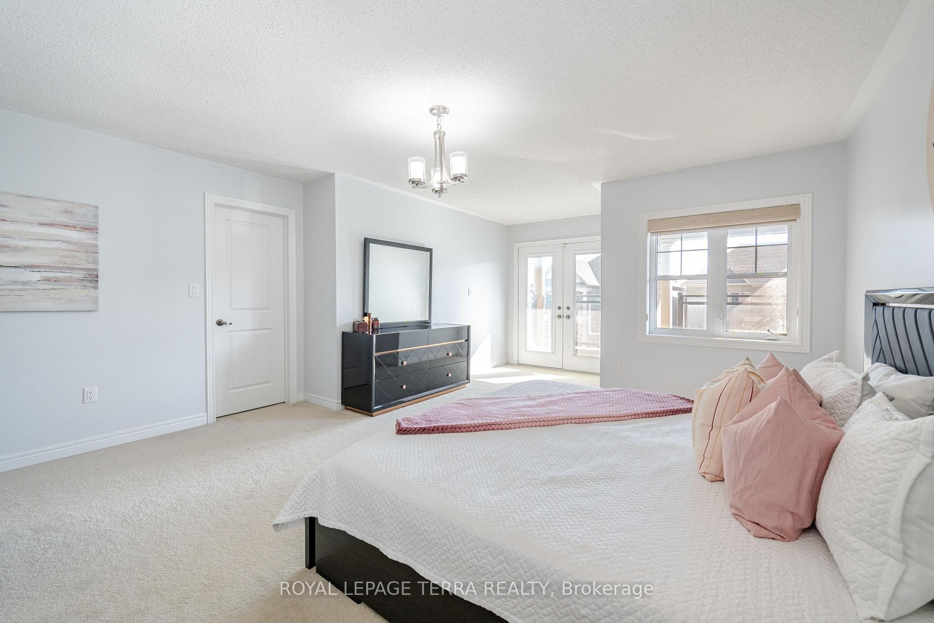 135 Morra Avenue photo 22