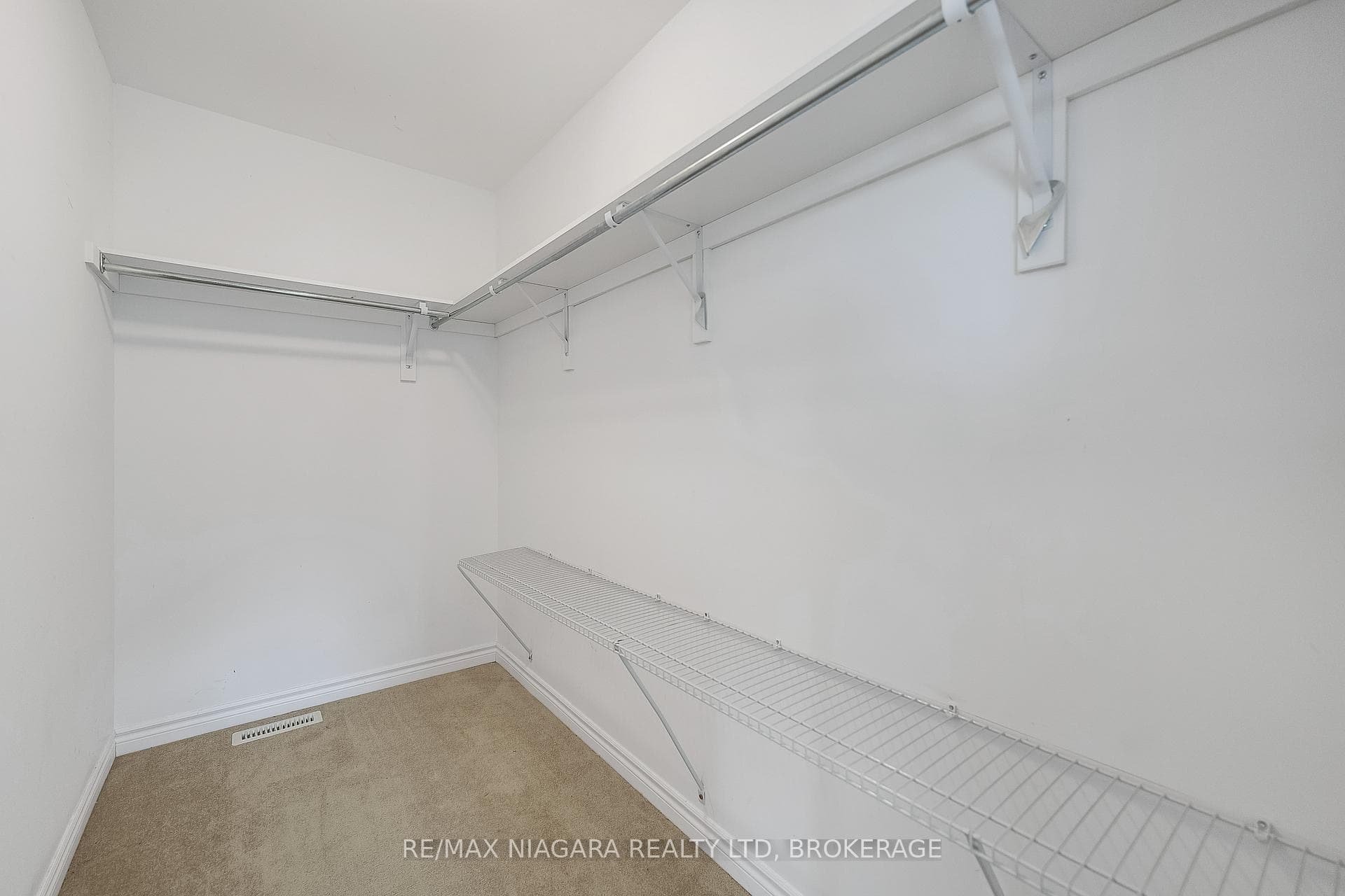 7864 Seabiscuit Drive photo 16