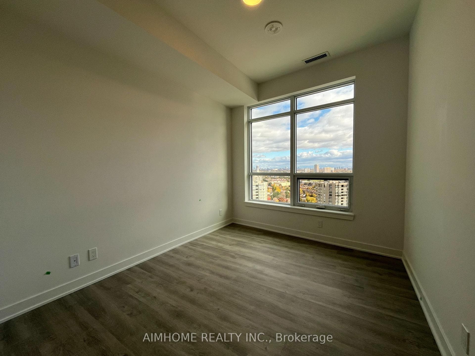 50 Upper Mall Way Unit 1902 photo 5
