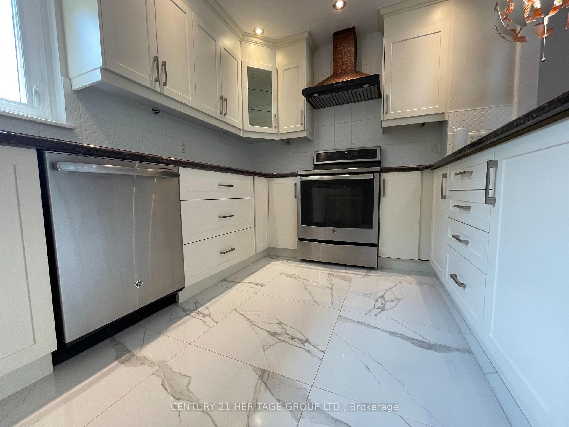 341 Burrows Hall, #Main, Boulevard photo 7