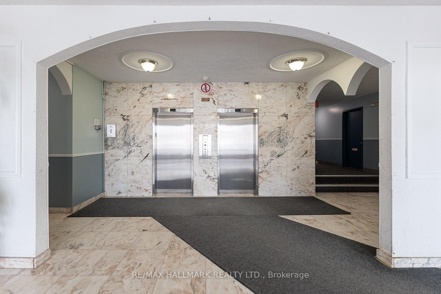 5 Frith Road Unit 701 photo 25