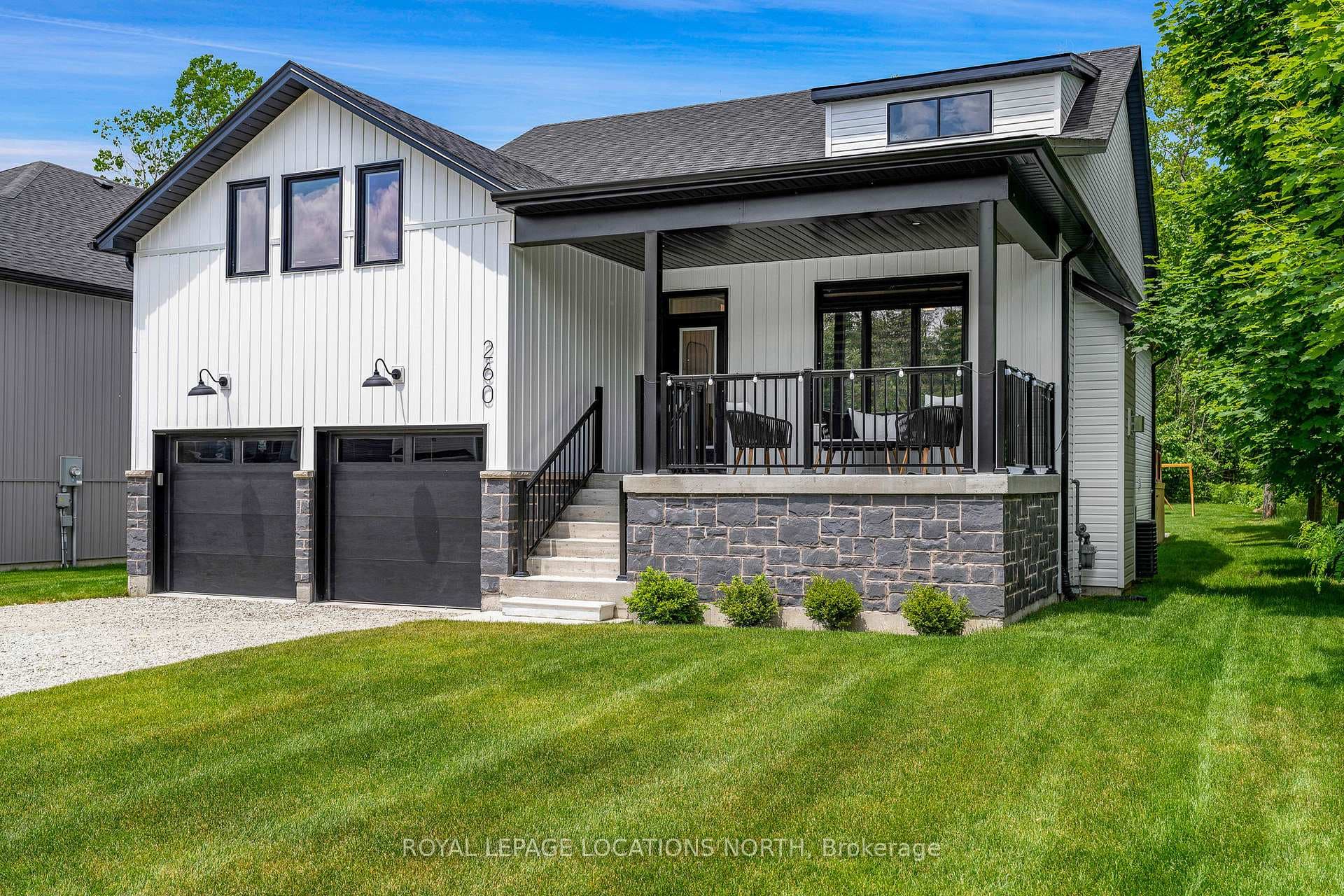 260 Robinson Road photo 1